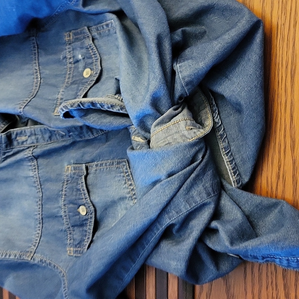 Reitmans denim shirt - Picture 14 of 14
